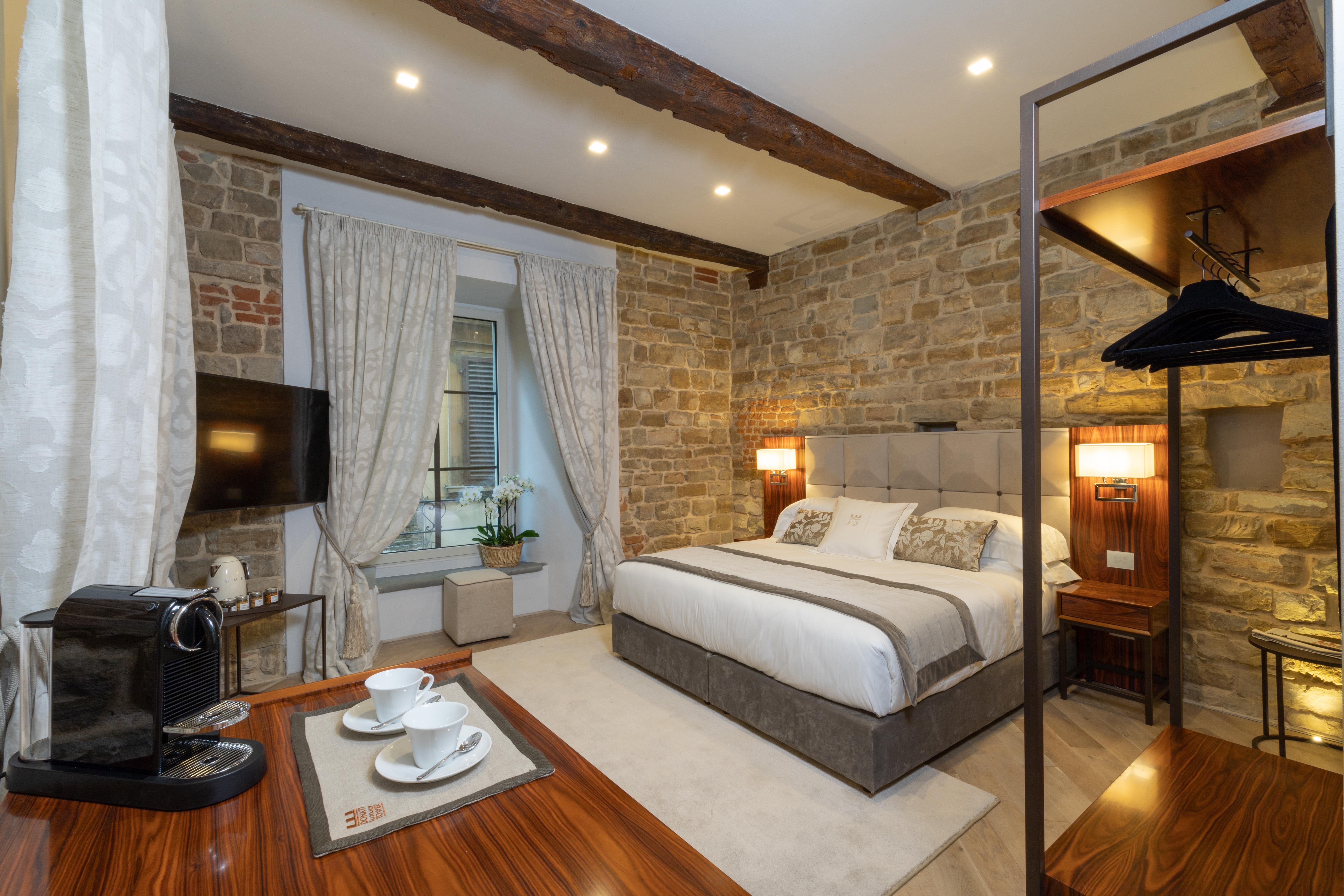 โดนาติ ลักชัวรี ทาวเวอร์ Hotel ฟลอเรนซ์ ภายนอก รูปภาพ